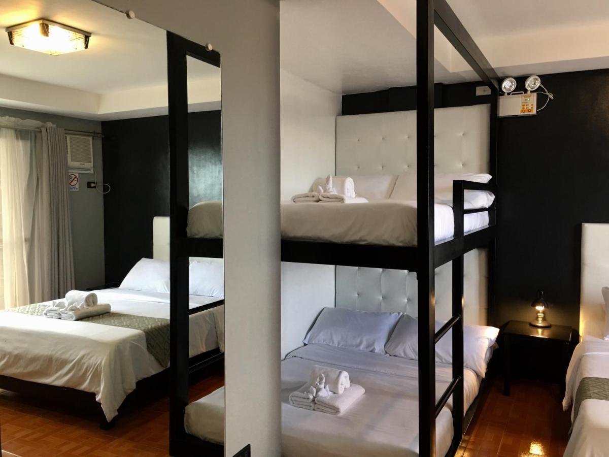 Rangya Hotel Tagaytay City Екстер'єр фото