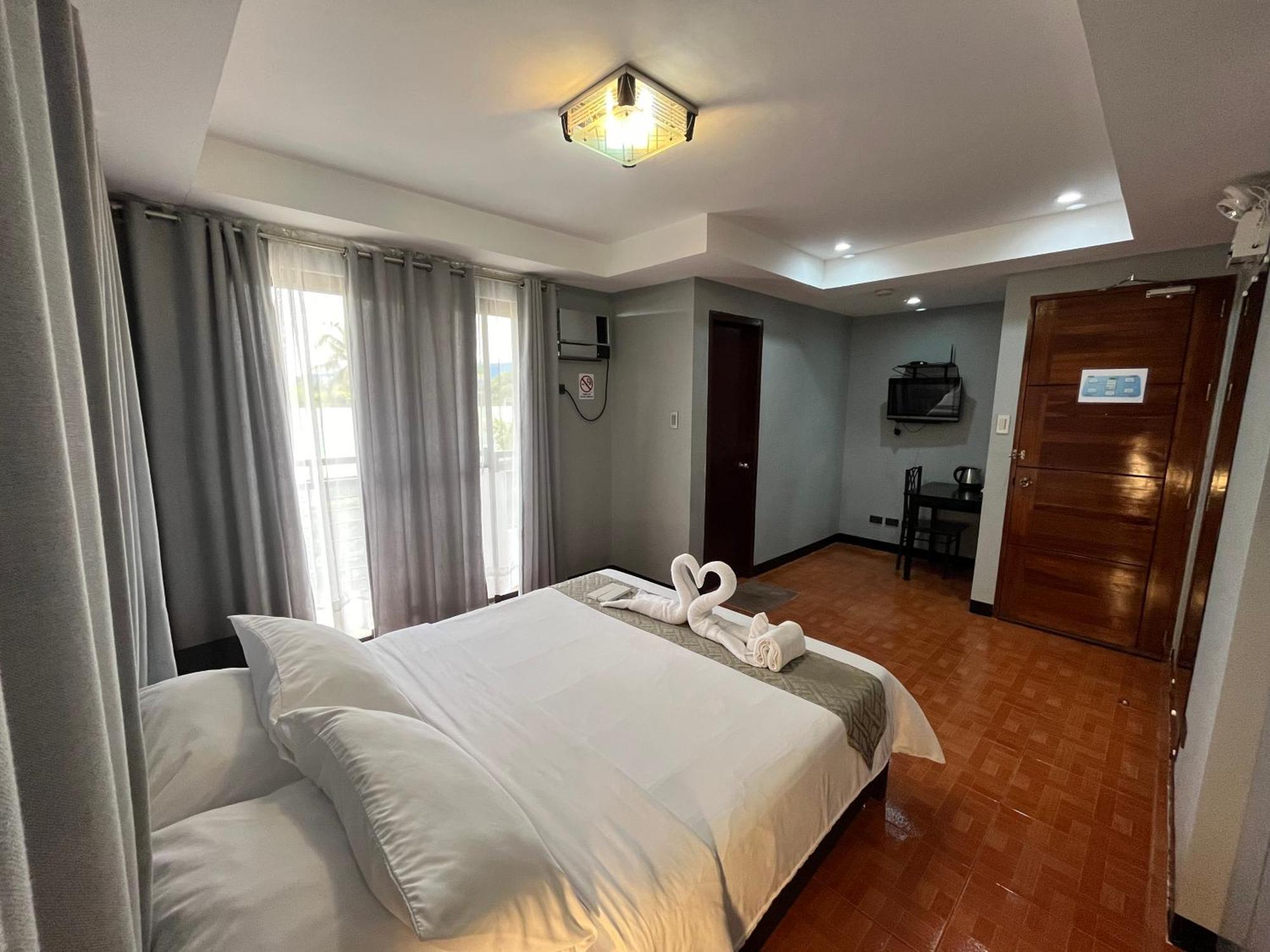 Rangya Hotel Tagaytay City Екстер'єр фото