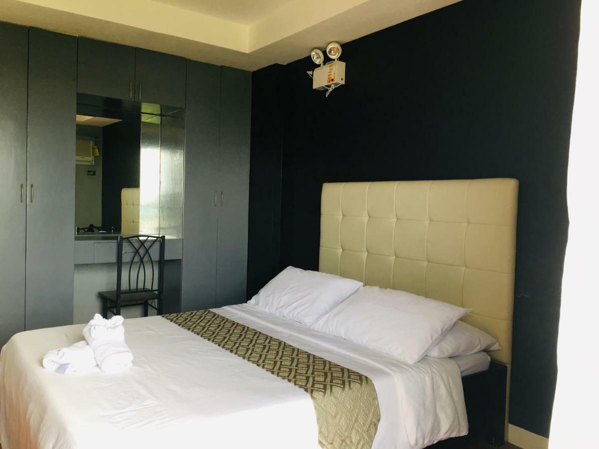 Rangya Hotel Tagaytay City Екстер'єр фото